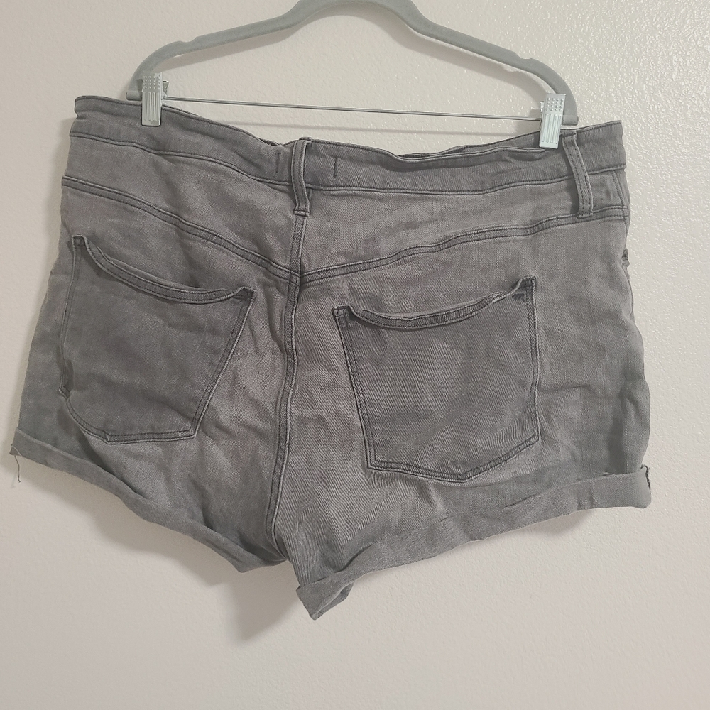Madewell Gray High Rise Denim Shorts - Picture 5 of 9